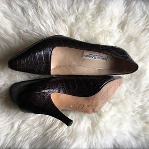 Manolo Blahnik vintage snake skin pumps